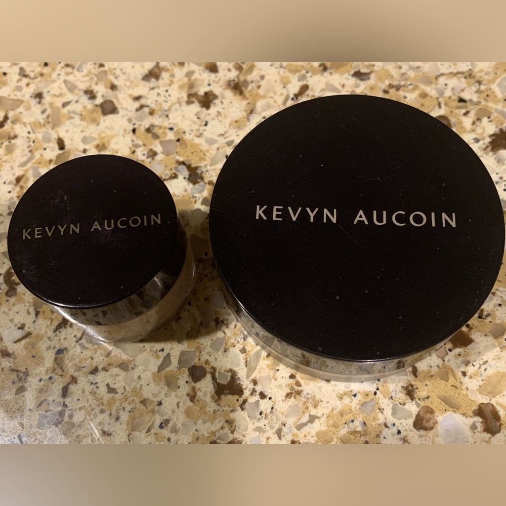 KEVIN AUCOIN foundation 2 pc